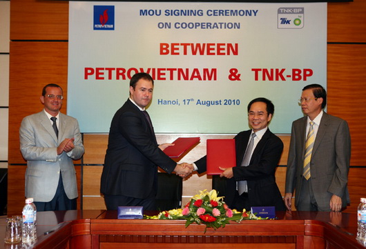 Petrovietnam ký Biên bản ghi nhớ về hợp tác với TNK-BP (Nga)