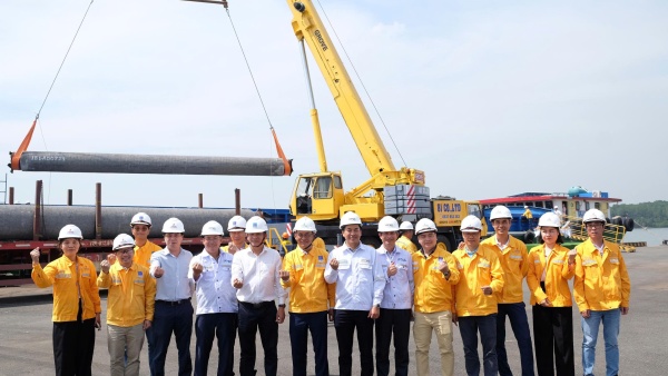 PV Coating tổ chức xuất Lô ống bọc thành phẩm đầu tiên tuyến ống bờ của Dự án đường ống dẫn khí Lô B – Ô Môn